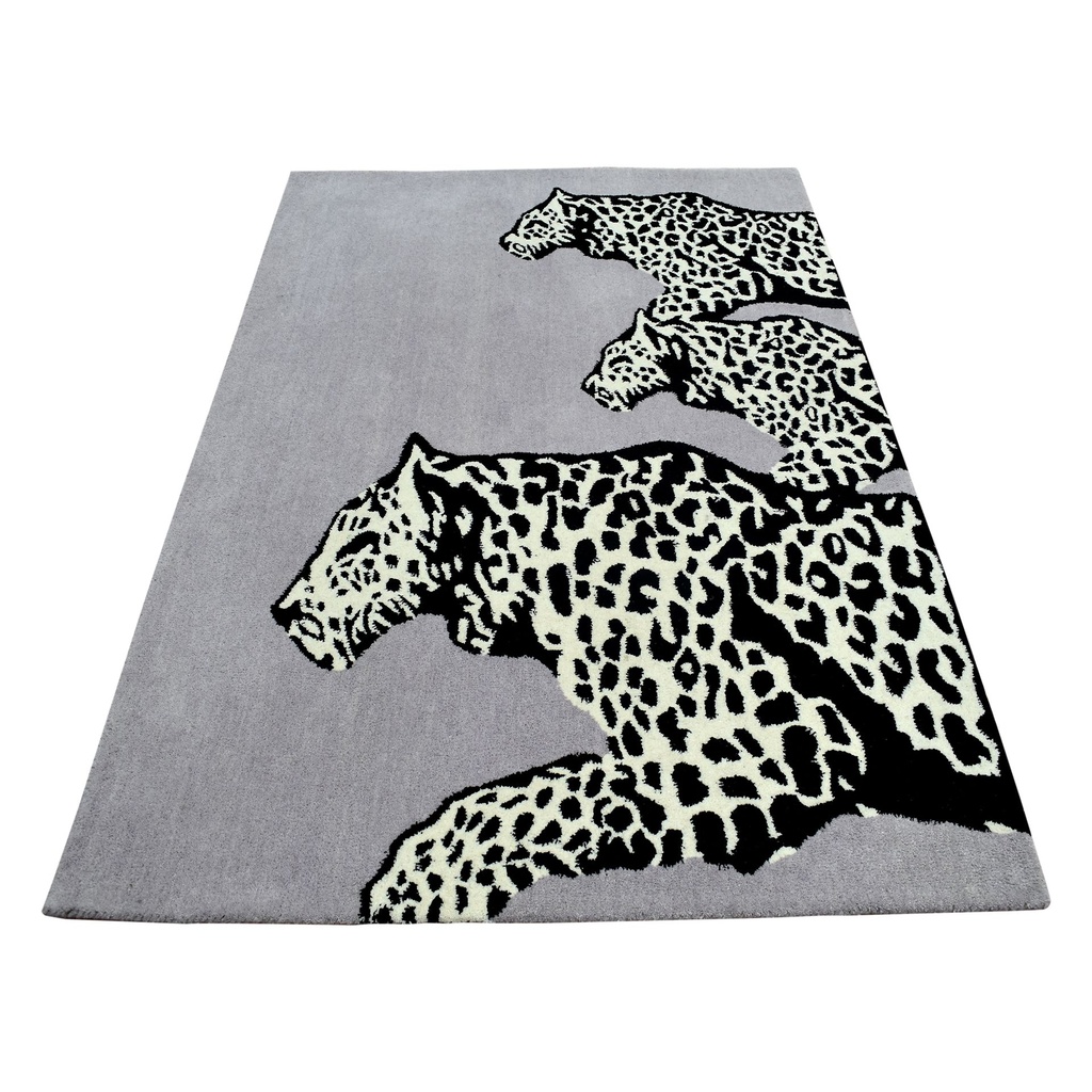 LEOPARD THREE PURPLE 4X6 HANDTUFTED RUG