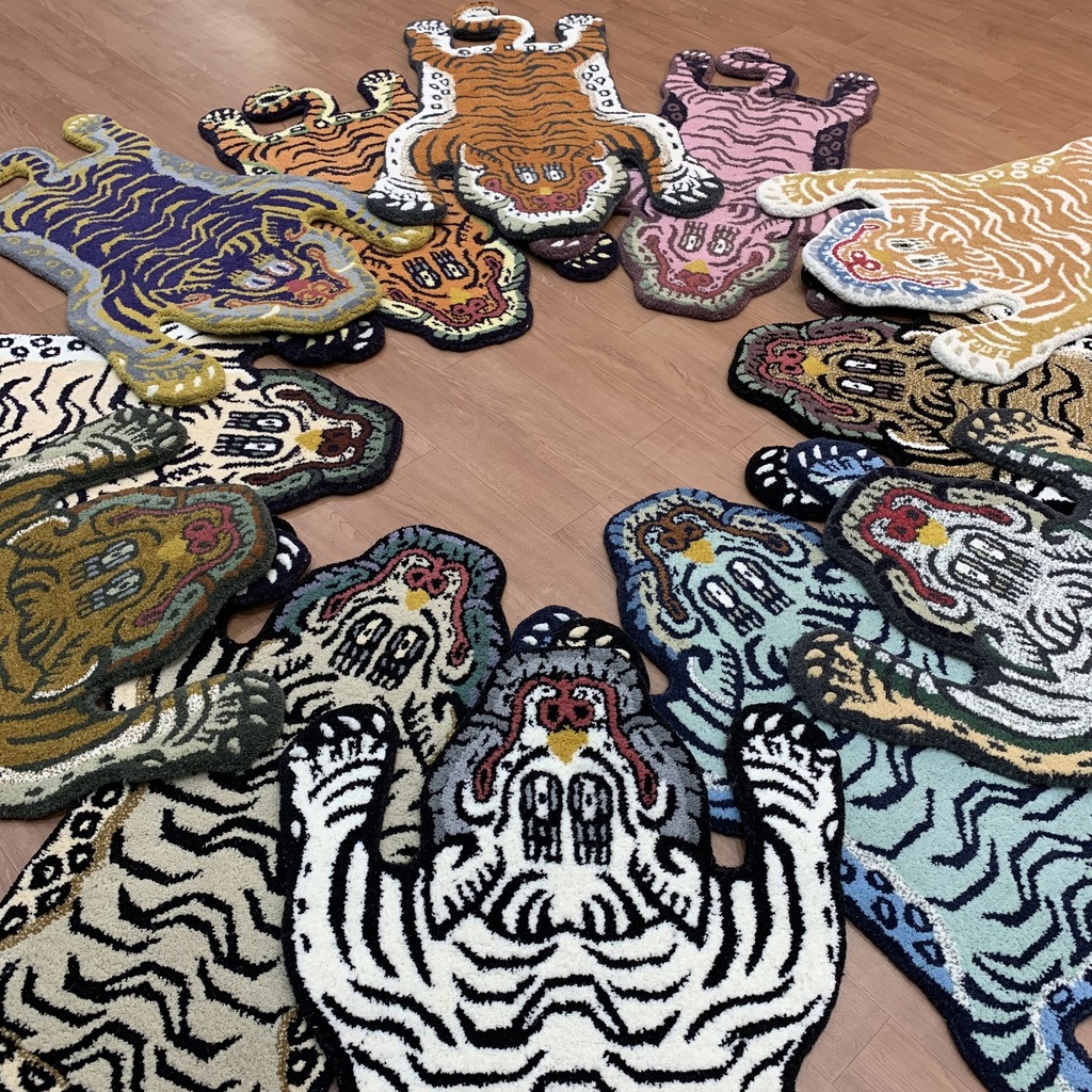 TIBETAN TIGER 1 2X3 HANDTUFTED RUG ASSORTED